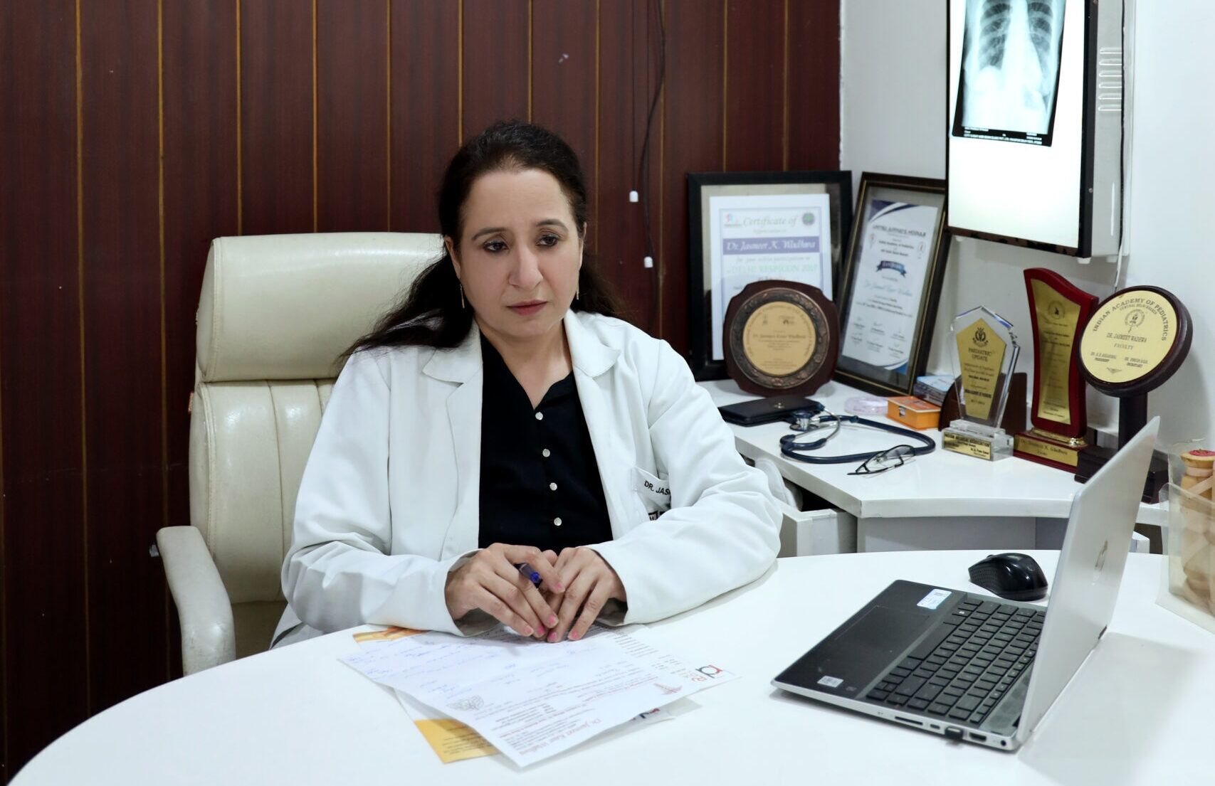 Dr. Jasmeet Kaur Wadhwac - Pediatric Pulmonologist